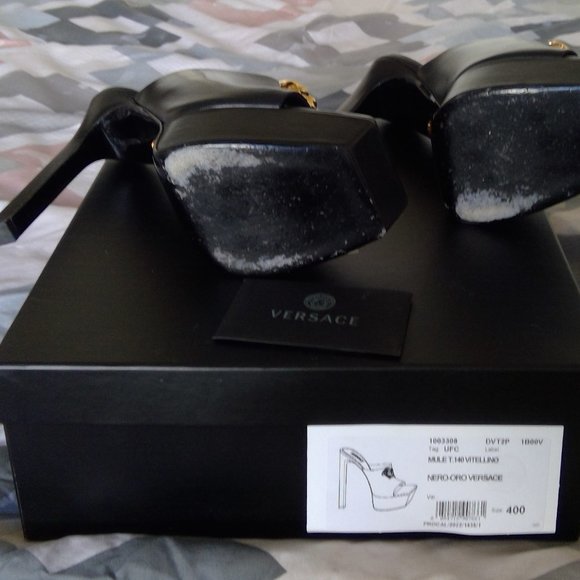 LA MEDUSA PLATFORM MULES and La Medusa Chain Crossbody Bag bundle - Picture 2 of 6